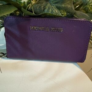 Michael Kors Violet Zip Wallet